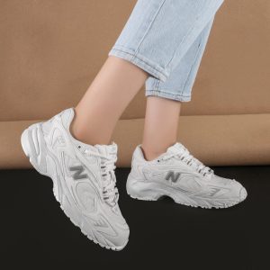 کفش و کتانی زنانه و دخترانه مدل نیوبالانس725  NEW BALANCE رنگ سفید کد 9198