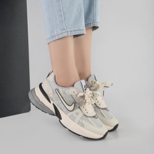 کفش و کتانی زنانه مدل نایک NIKE V2K رنگ کرم مشکی کد K116