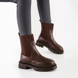 بوت و نیم بوت زنانه و دخترانه مدل دو بر کش رنگ قهوه ای کد M626