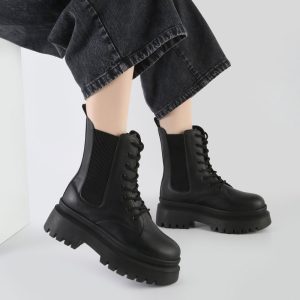 بوت و نیم بوت زنانه و دخترانه مدل بندی بغل کش رنگ مشکی کد M676