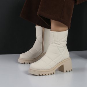 بوت و نیم بوت زنانه و دخترانه مدل بغل زیپ رنگ کرم کد M902